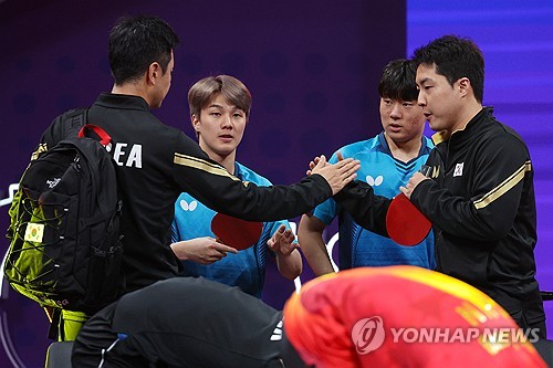 韩国男乒团体摘银