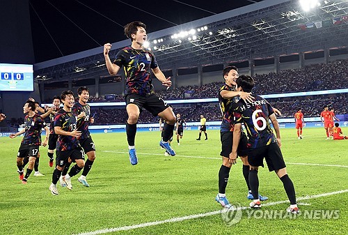 详讯：亚运男足韩国2比0战胜中国晋级四强