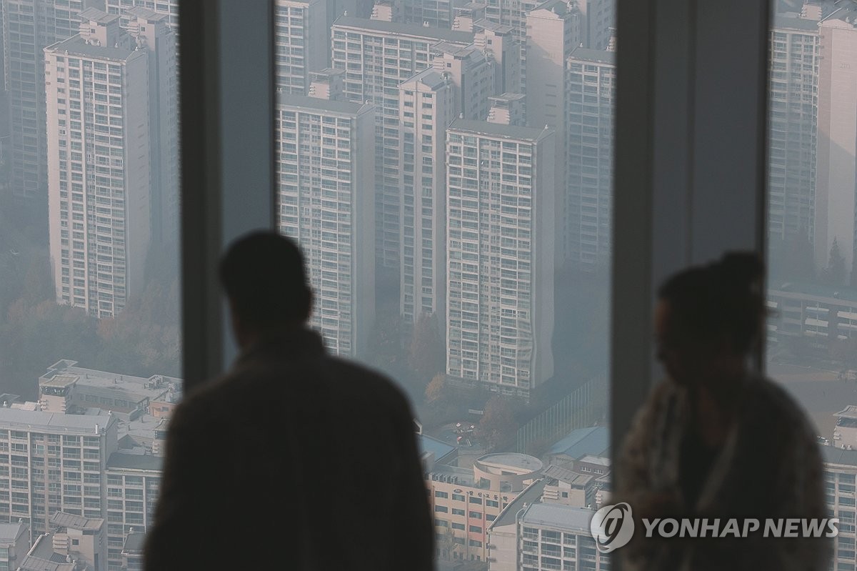 资料图片：首尔市松坡区、江南区公寓区，摄于2023年11月23日。 韩联社