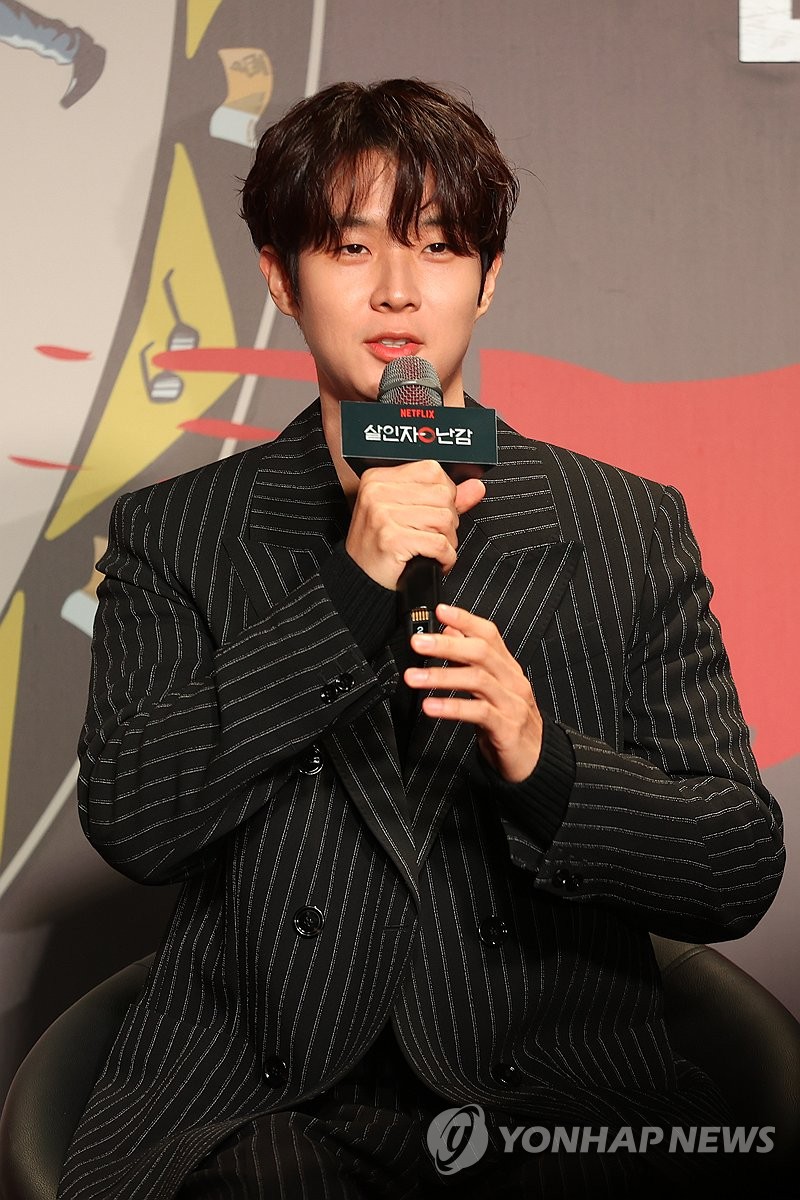 演员崔宇植 韩联社