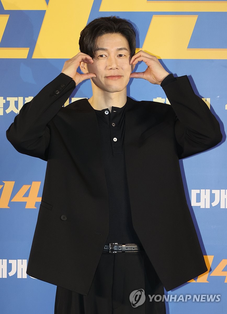 演员金武烈 韩联社