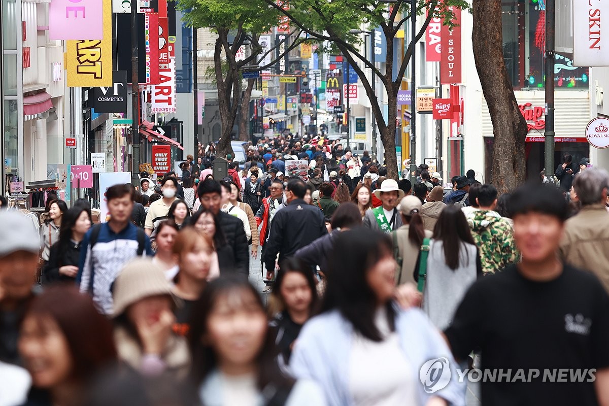 资料图片：首尔明洞 韩联社