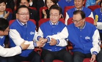 韩国会议员选举：最大在野党获压倒性胜利