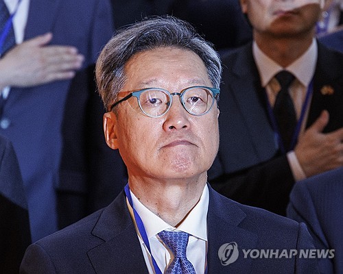 韩驻华大使为电池厂火灾事故遇难中国公民致哀