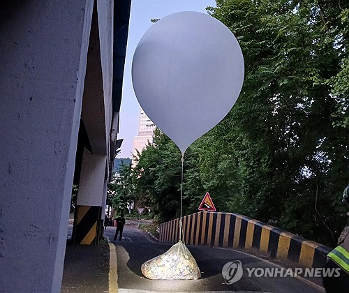 详讯：朝鲜再对韩空飘600个垃圾气球