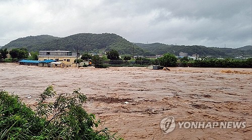 韩国暴雨持续 至明日最大降水量150毫米