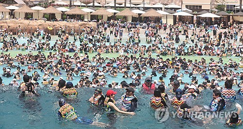 韩国最高温时隔六年破40℃ 未来十天将持续高温