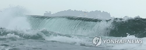 台风“云雀”逼近 济州全域发布台风预警