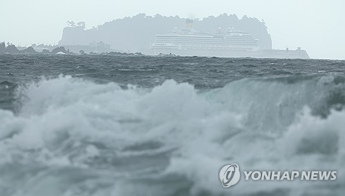 台风“云雀”北上来韩