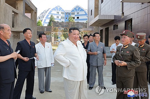 金正恩视察地方工厂建设