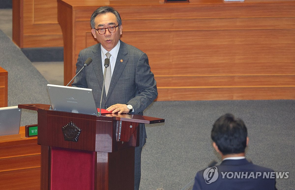 9月10日，在韩国国会大楼，韩国外交部长官赵兑烈出席问政会。 韩联社