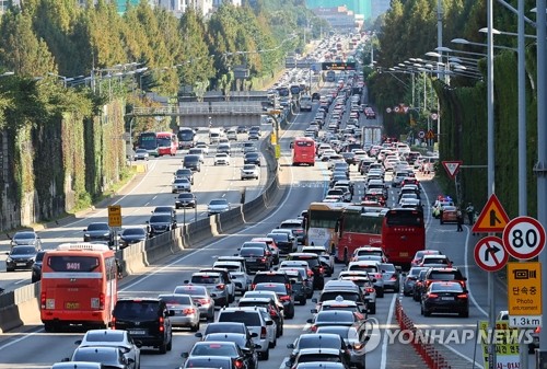 韩中秋返乡车流今达顶峰 全国高速公路现拥堵