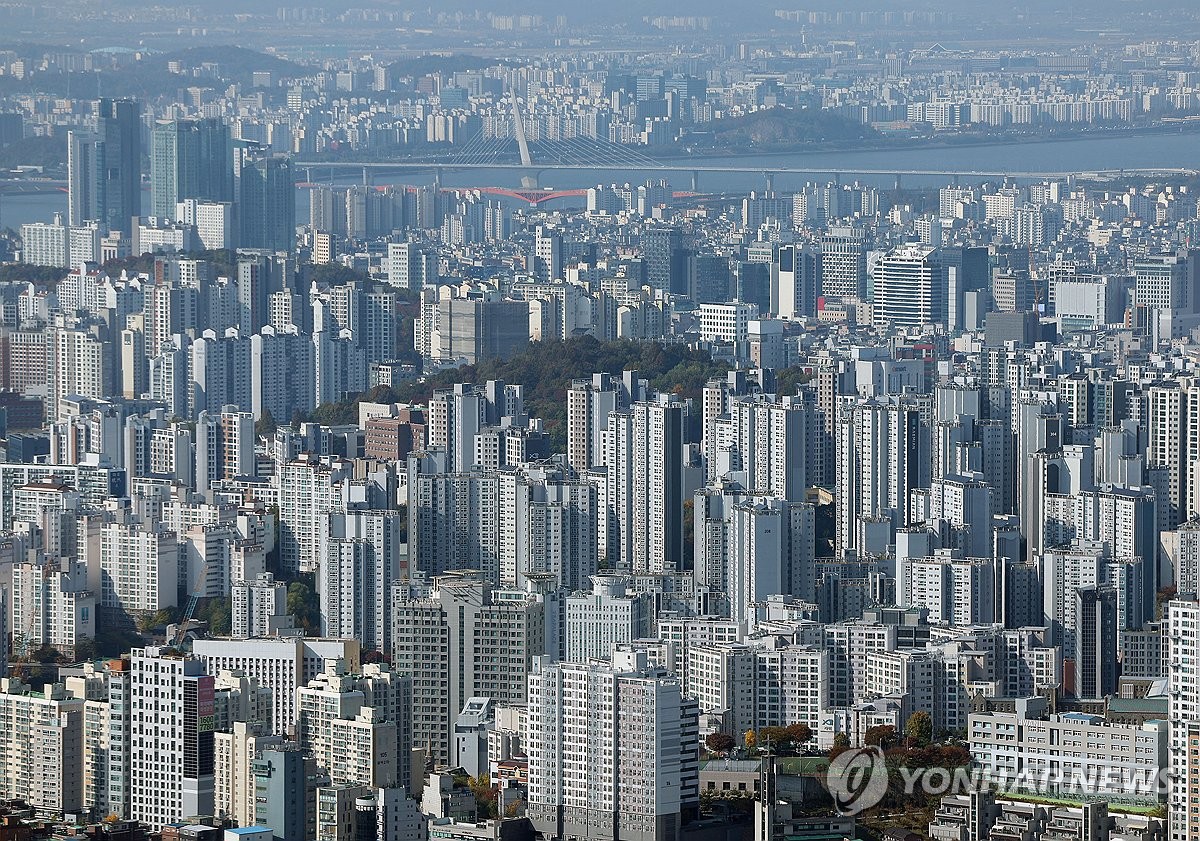 똘똘한 한 채·공사비 상승에 서울 신축-구축 가격차 6억원 육박