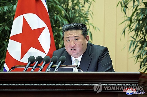 金正恩称将无限强化核武力完成战争准备