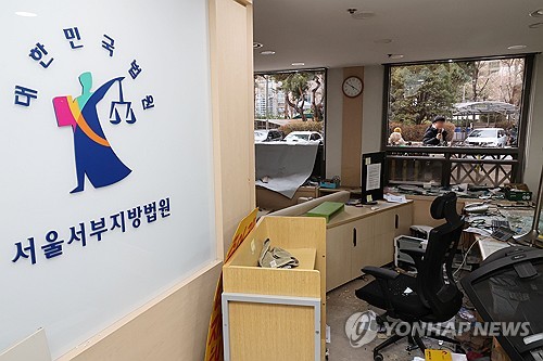 野연수원장 외로운 늑대들, 사유 없고 계산만…與 2030에 비뚠 인식