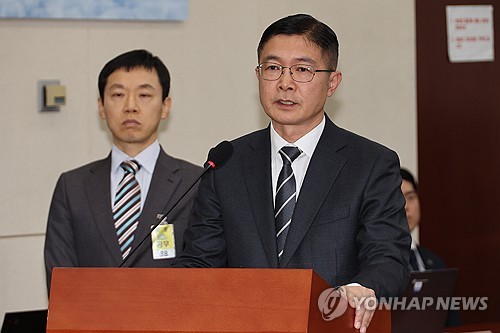 軍국회협력단장 수방사령관, 계엄군 길안내 요청…어렵다 답변