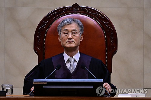 (LEAD) DP delays decision on impeaching chief justice over ruling against candidate Lee