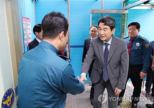Acting president inspects public safety ahead of Children's Day holiday