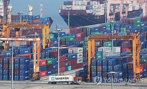 S. Korea's exports shrink 1 pct in January-May amid U.S. tariffs, Mideast tensions