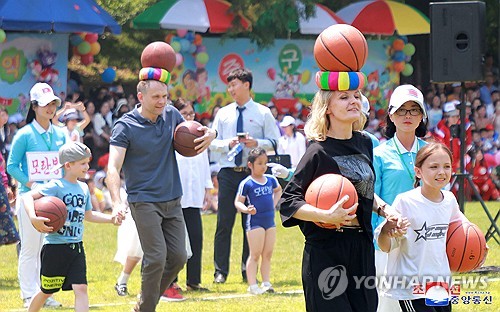 N. Korea holds events marking Int'l Children's Day