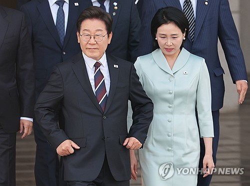 Lee set to embark on key diplomatic trip for high-stakes summits with Trump, Ishiba