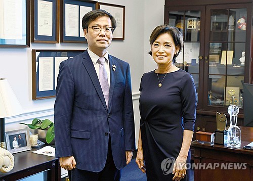 Trade envoy requests support for S. Korean companies in meeting with U.S. lawmakers