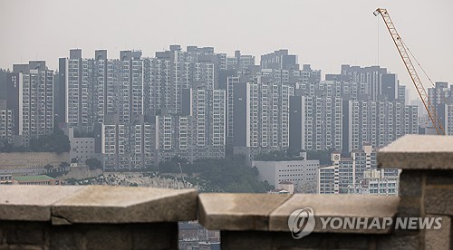 Tightened loan curbs expected to help cool overheated Seoul housing market: experts