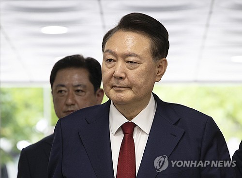 (LEAD) Ex-President Yoon fails again to appear for questioning over martial law