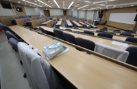 韩政府决定允许8000名罢课被留级医学生复学