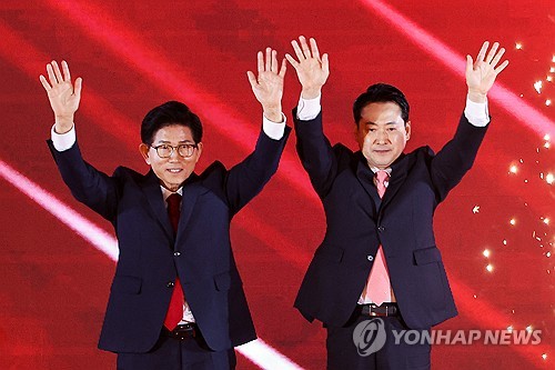 (2nd LD) Main opposition to hold runoff next week to pick new leader