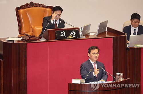국힘 “기업활동 위축”·與 “불평등 해소”…노란봉투법 필버 대결(종합)