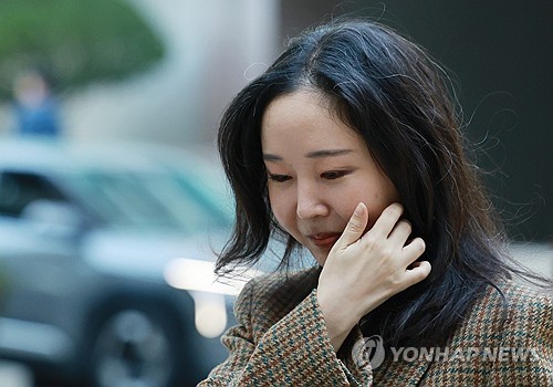 어도어, '뉴진스 뮤비 게시' 광고제작사 손배소…민희진 증언