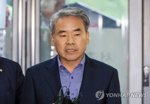 이종섭, 특검서 ‘VIP 격노회의’ 당일 尹질책 인정…3회 더 조사(종합) – 폰테크 달인