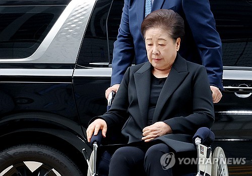 한학자 총재 구속심사 5시간만에 종료…韓 최후진술 "정치 몰라"(종합)