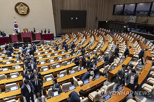폰테크 달인 ‘게임의 룰’ 손대는 여야…극한 대립에 국회법 개정안 ‘봇물’ 