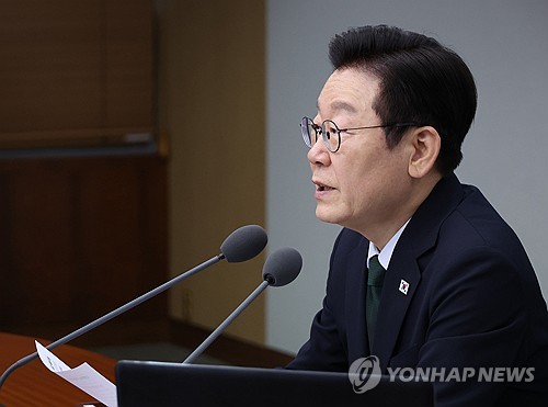 Lee calls for comprehensive policy measures for culture industry