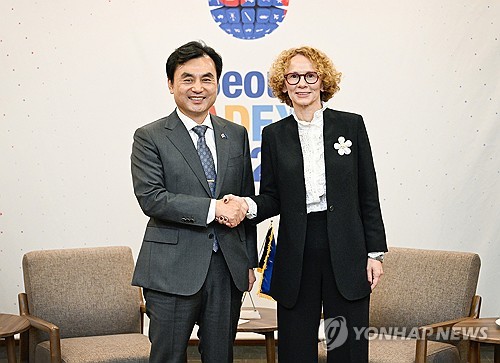 안규백, 방한한 나토·사우디·UAE 고위급과 방산협력 논의