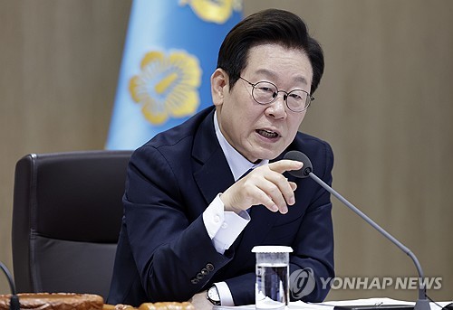 (2nd LD) Lee congratulates new Japanese PM Takaichi on election