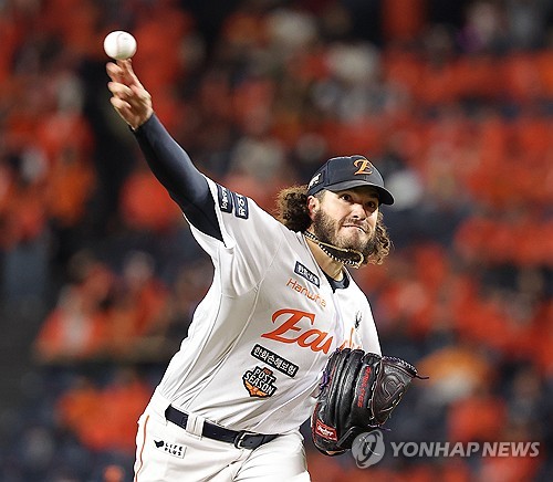 Eagles turn to ace Ponce trying to climb out of Korean Series hole