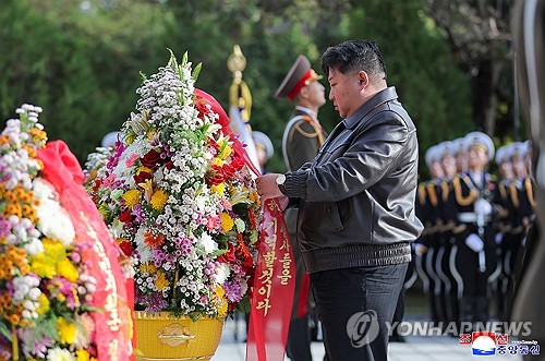 N. Korea's Kim pays tribute at tombs of fallen Chinese soldiers ahead of key anniversary