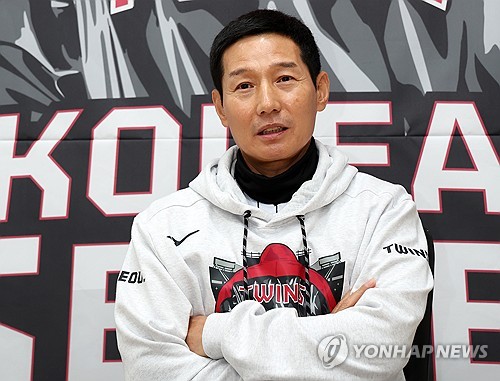 LG Twins 'desperate' for KBO title despite recent win: manager