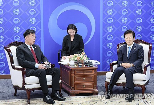 Unification minister voices wish for resumption of U.S.-N. Korea negotiations