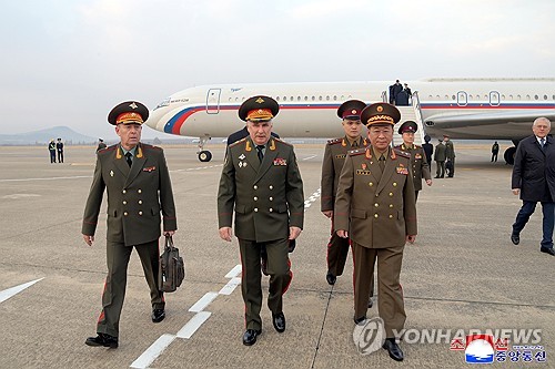 (LEAD) Russian military delegation arrives in N. Korea: KCNA