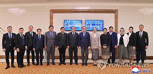 (LEAD) Lao FM visits N. Korea following summit talks in Oct.