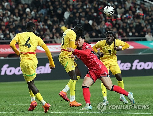 (LEAD) S. Korea submit another anemic showing vs. underdog opponent