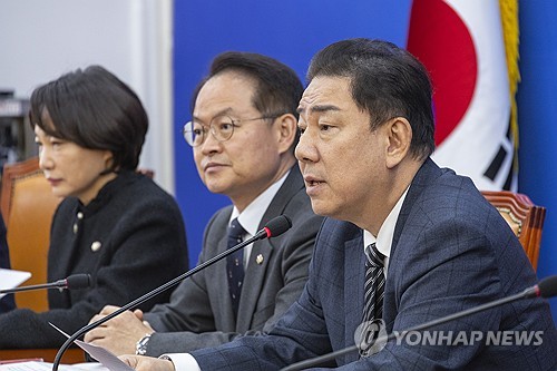 Ruling party urges N. Korea to accept S. Korea's offer for military talks