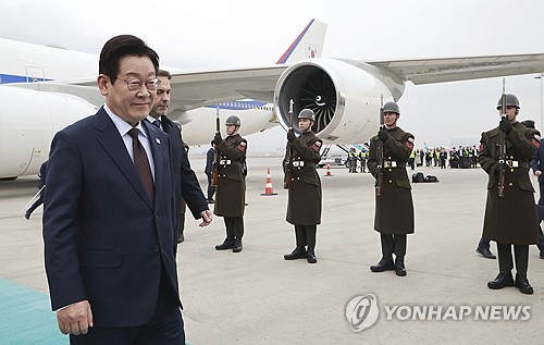 Lee warns of risks of accidental clash with N. Korea, vows efforts to resume dialogue