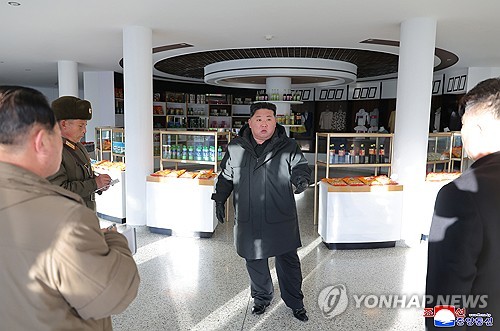(LEAD) N. Korea's Kim inspects regional factories ahead of official opening